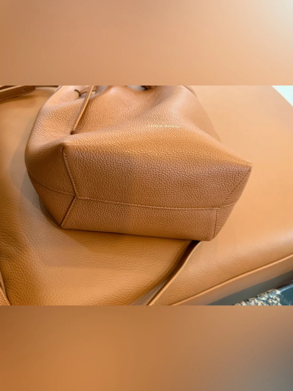 Beautiful Mansur Gavriel medium bucket bag in rich brown pebbled leather 🤎 - Picture 3 of 6